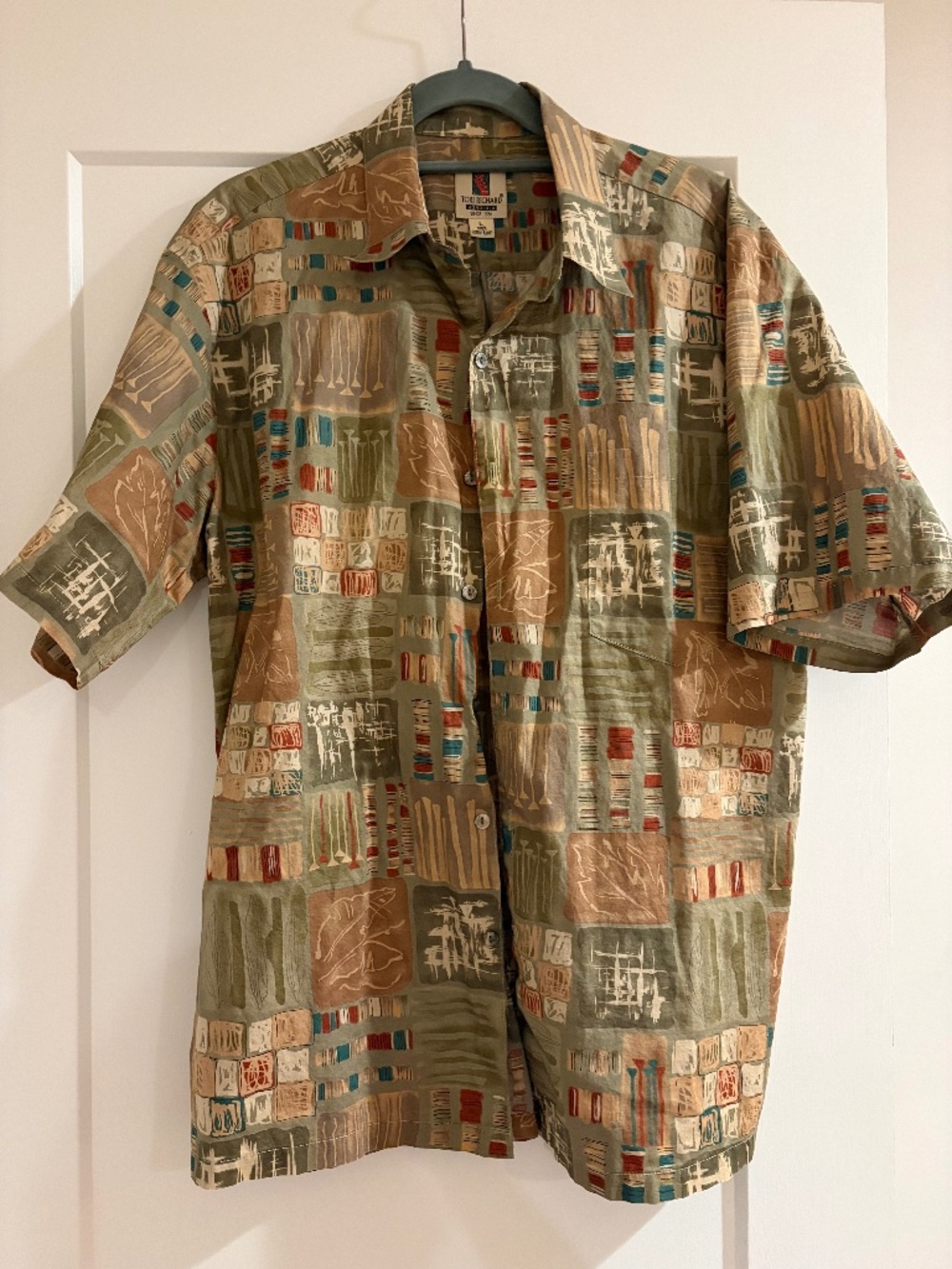 Man’s Size L Tori Richard Hawaiian Shirt